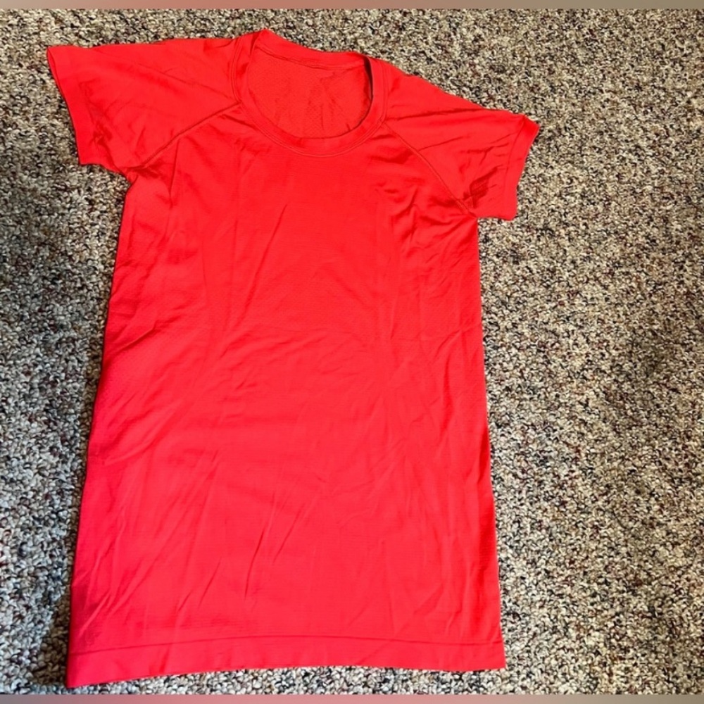 Lulu Lemon Swiftly Tech 2.0